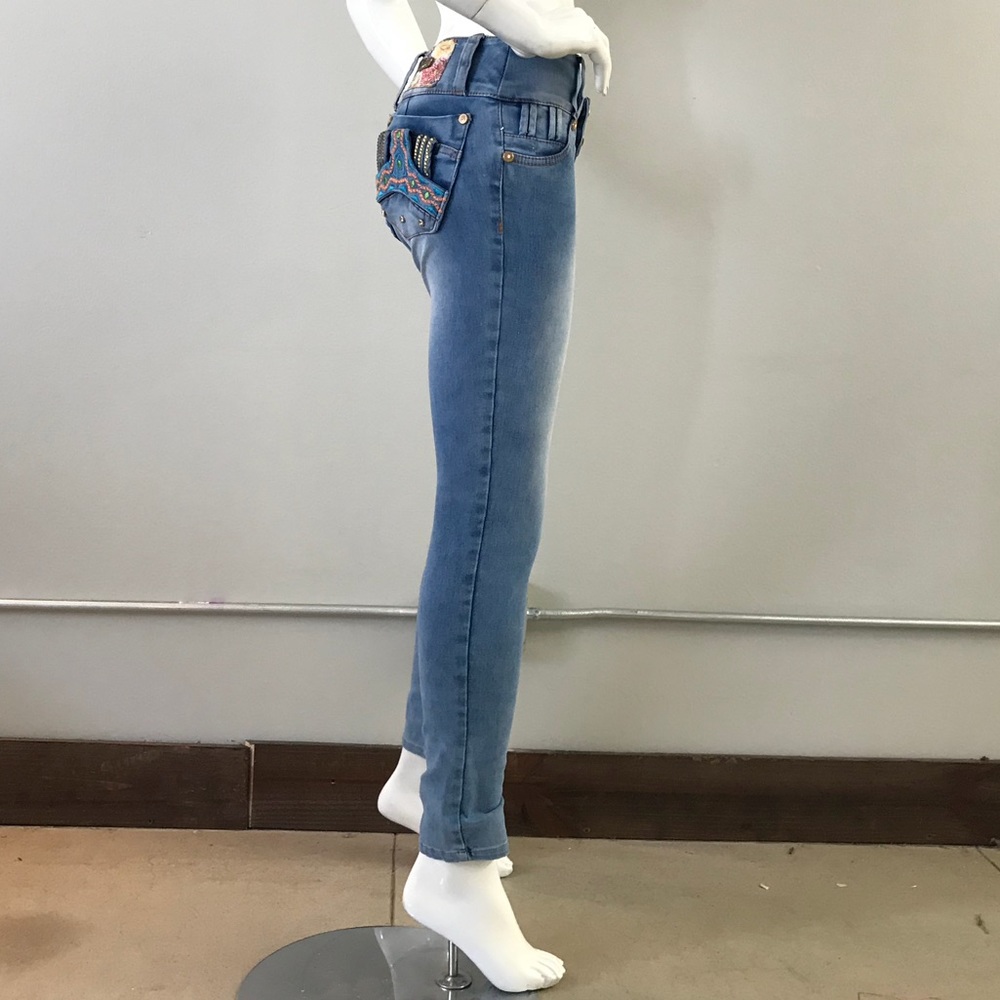 Jeans - Picture 2 of 7